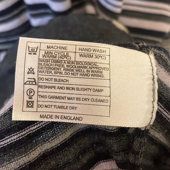 Paul Smith men’s large wool sweater. Excellent condition. - Picture 5 of 6